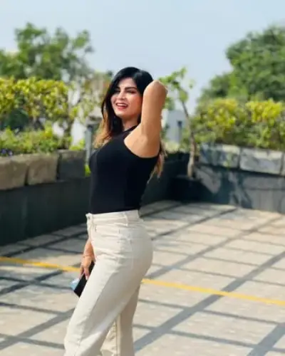 Call Girls Ramsanehighat Cash On Delivery